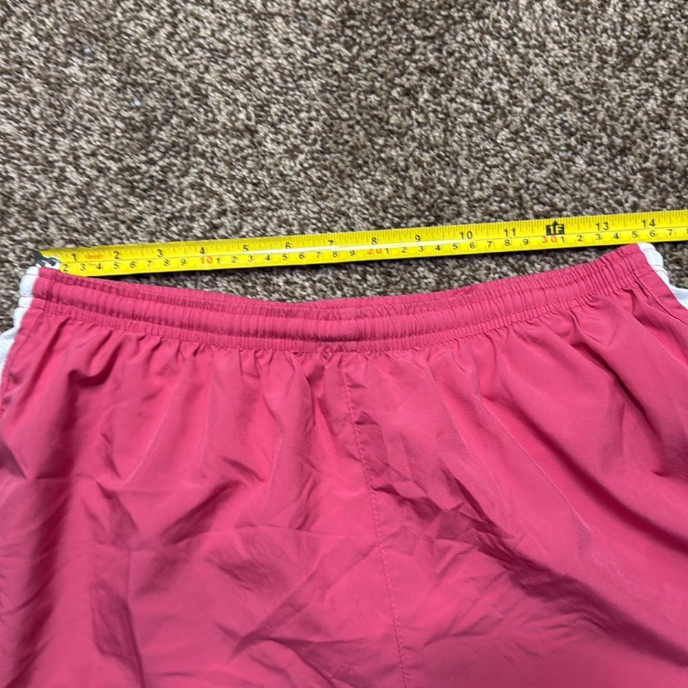Women’s pink Nike shorts - Picture 6 of 8
